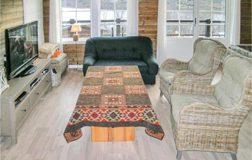 Sykkylven House | Nice Home In Straumgjerde With Wifi