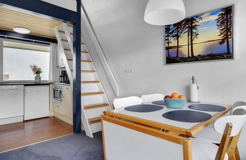 Marielyst House | Nice home in Væggerløse with WiFi