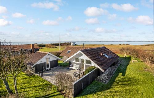 Vinderup House | Nice Home In Vinderup With Kitchen