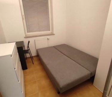Nowa Praga Other | Nice room with 2 shared bathrooms ,WC , 2km to old town -100m from Metro Szwedzka
