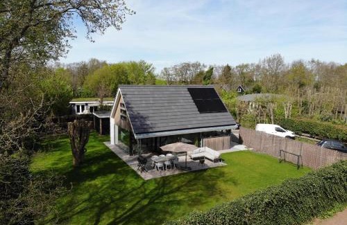 Ouddorp House | NIEUW! Mooie gezinsvriendelijke villa met ruime tuin!
