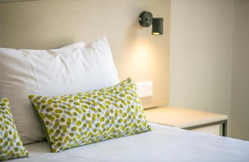 St Clair Hotel | Nightcap at Blue Cattle Dog Hotel