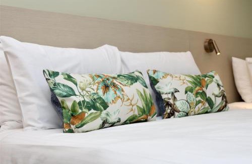 Urangan Hotel | Nightcap at Kondari Resort