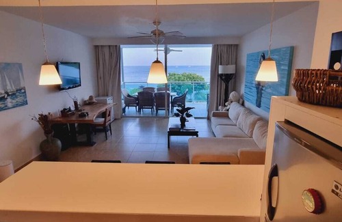Rio Hato Apartment | Nikki 122 is a lovely apartment beach front!