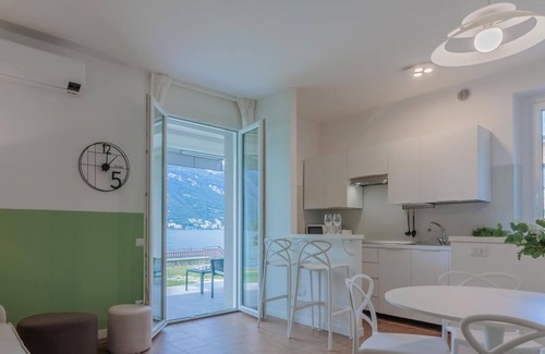 Lezzeno Apartment | Ninfea Apartments by Wonderful Italy - Fern