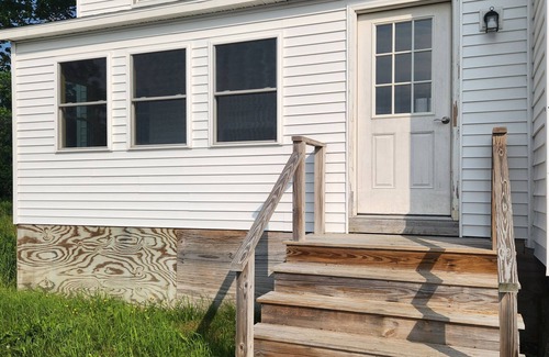 Milbridge Apartment | Ninth DoorMention Apt in Milbridge within walking distance to local amenities