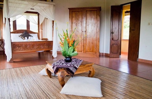 Sidemen Bed & Breakfast | Nirarta Centre for Living Awareness