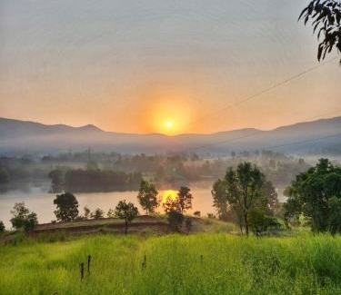 Bajarwadi Resort | Nirved Retreat Resort - A Backwater Forest Peaceful Stay in Bhor, Pune