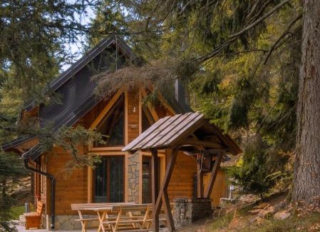Vitomiricë Cabin | NMAL Cabin