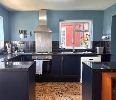 Hereford House | No 37 Central Hereford Sleeps 6 in 3 rooms With parking