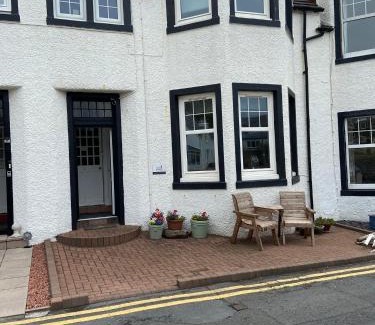 Portpatrick Bed & Breakfast | No 4 Portpatrick B&B