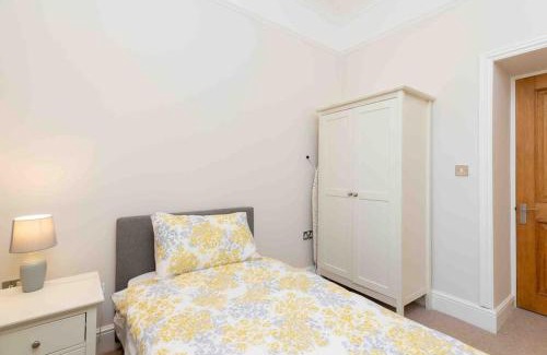 Banbury Apartment | No.4 The Warwick