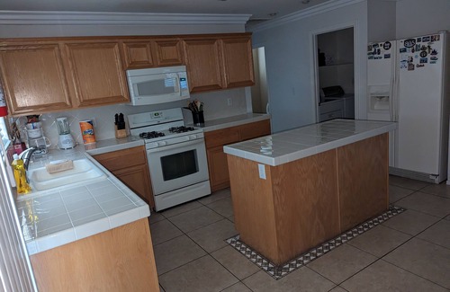 North Las Vegas House | NO EXTRA FEES Vacation Home - Sleep 8 - Private Swimming Pool/Basketball Court