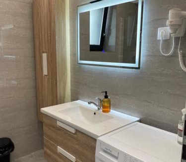 Otopeni Apartment | Noah Apartment Self Check-in Otopeni