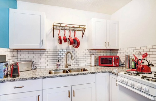 University Heights House | Nob Hill Haven, near Nob Hill, Old Town, Downtown, UNM Hospital