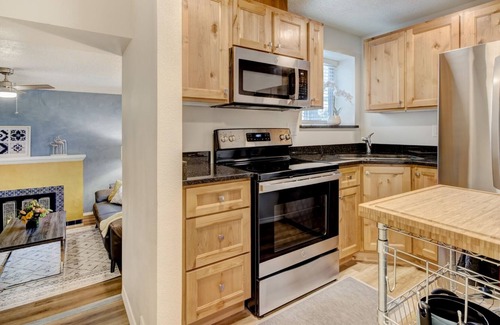 University Heights House | Nob Hill Oasis B | 1 Bed, 1 Bath