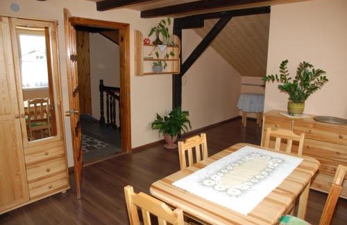 Zarki House | Noclegi nad Leśniówką