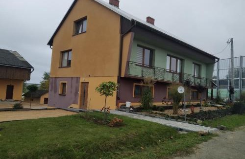 Miechow House | Noclegi nad S-ką