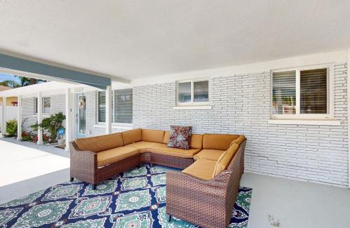 Laurel House | Nokomis Nirvana