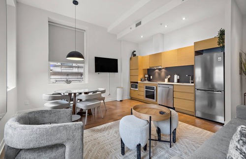 International District Apartment | Nomade MTL, Old MTL, Modern 2BR 1BA Apt in Heart of the City