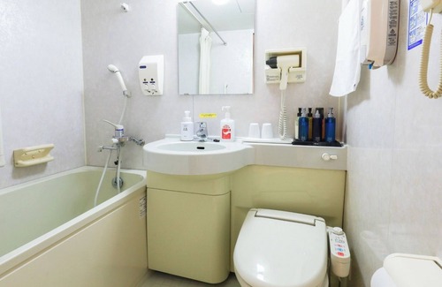 Iga House | Nonsmoking Small Twin vs Room only | Enjoy /Iga Mie