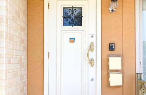 Yonabaru Apartment | Nonsmoking Twin Happiness Owl Room 205/Shimajiri-gun Okinawa