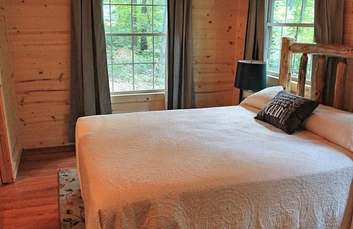 Boonville Cabin | North Carolina Private Vineyard Cabin - winery, honeymoon, hiking, fireplace