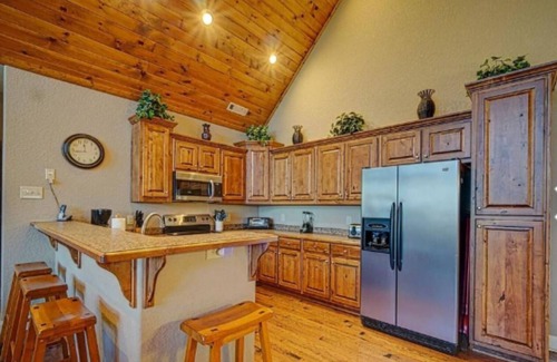 Clayton House | Northeast GA - Mountain & Golf Course Views - Kingwood Resort - Built 2009