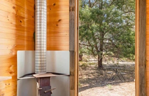 Dadswells Bridge House | Northern Grampians Sanctuary by Tiny Away