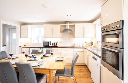 Beadnell House | Northern Hideaways Orca House Beadnell