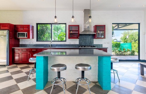 Potrero House | Nostalgic Retro Home on Luxurious Lot with a Private Infinity Pool and Ocean Views