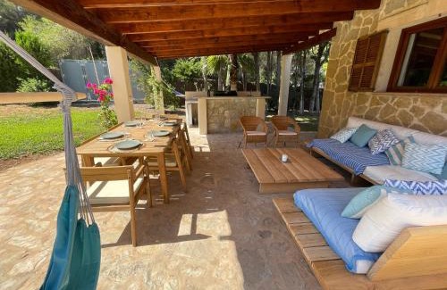 Mal Pas-Bon Aire Villa | Nostra Caseta villa with pool & marina view near beaches