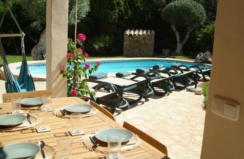 Mal Pas-Bon Aire Villa | Nostra Caseta villa with pool & marina view near beaches