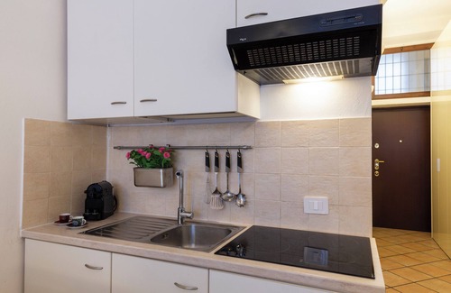 Guastalla Apartment | notaMi - UP&DOWN Monte Nero