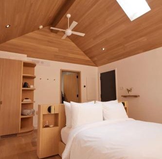 Algonquin Highlands House | Nourish and Reset at Dimensions - Cabin Ten