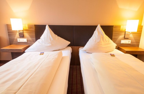 Weststadt Hotel | NOVINA HOTEL Tillypark