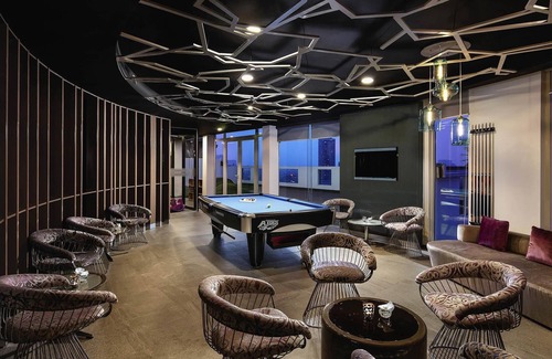 Dich Vong Hau Hotel | Novotel Suites Hanoi