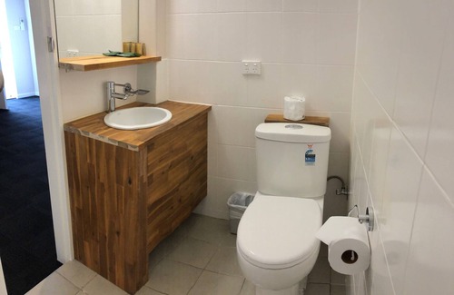 Nowra Hotel | Nowra Motor Inn