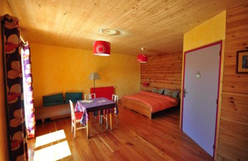 La Batie-Vieille House | Noyers du Soleil, Chambre d'hôte avec petit déjeuner à proximité de Gap