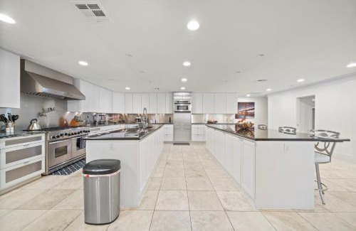 Houston House | Nr Galleria & Med Center Hot Tub Games Wifi