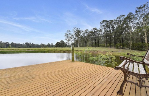Nulkaba House | Nulkaba Escape, super central, walk to Zoo, short drive to Potters + Wineries