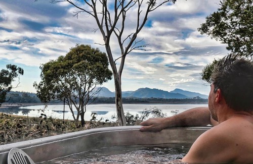 Coles Bay House | Numie Retreat House