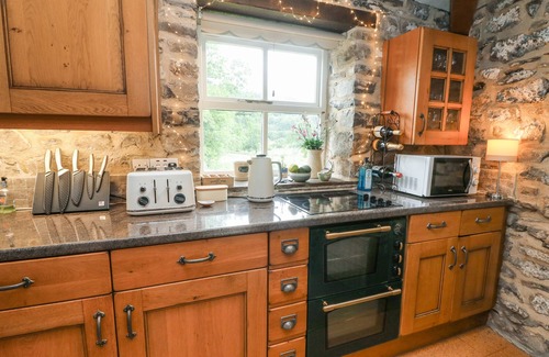 Buckden Cottage | NUTHATCH COTTAGE, pet friendly, with open fire in Buckden