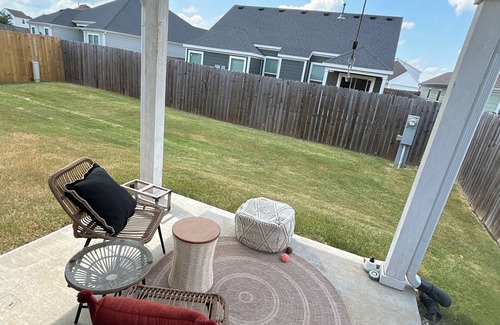 Springdale House | NWA Modern Stay