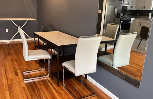 Newark Apartment | NWK 457 ROOM 212-E