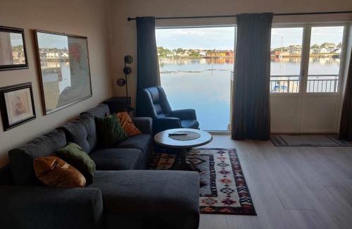 Ballstad House | Ny rorbu på kaikanten