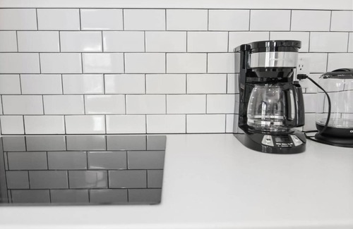 Ithaca House | NY Suite | Downtown walk to Commons | Free Parking