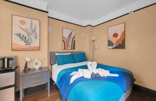 Central New York City Apartment | NYC Premier Walking Distance to Times Square