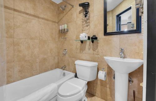Central New York City Apartment | NYC Premier Walking Distance to Times Square