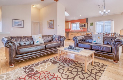 Newport House | Nye Beach Nest